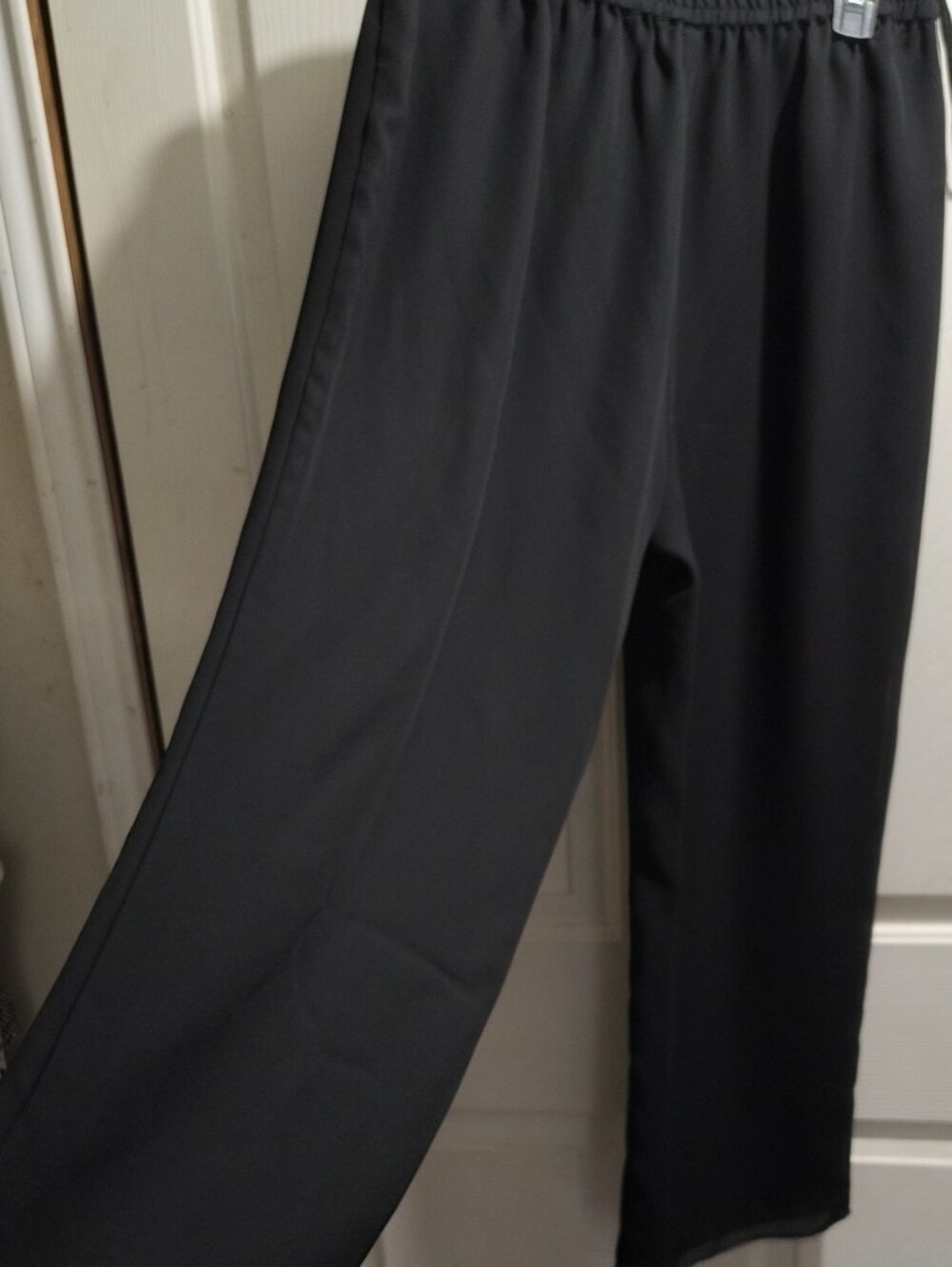 Women's Black Elastic-Waist Wide-Leg Pants - Picture 2 of 3